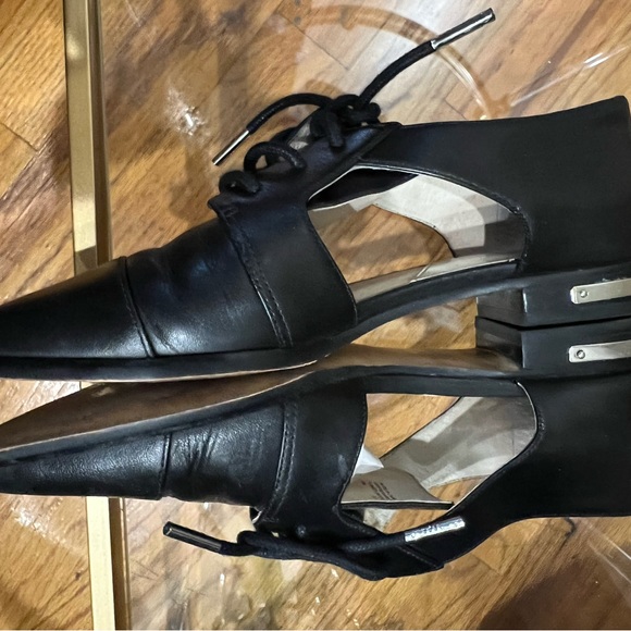 Michael Kors Graham Cut Out Oxfords Size 6 in excellent condition. - Picture 5 of 8